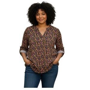 NWT! Torrid Harper Autumn-Floral Roll-Tab Sleeve V-Neck Blouse. Size 4X/26.